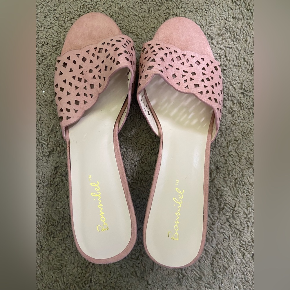 Mauve Heels